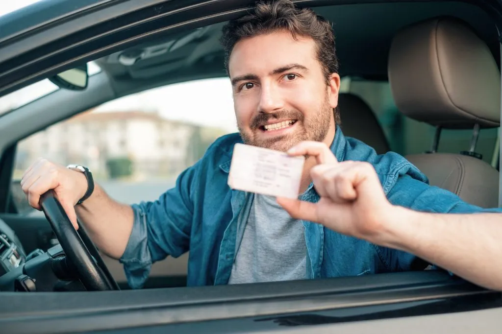 Cómo sacar la licencia de conducir profesional (A-II, A-III) para trabajos de transporte